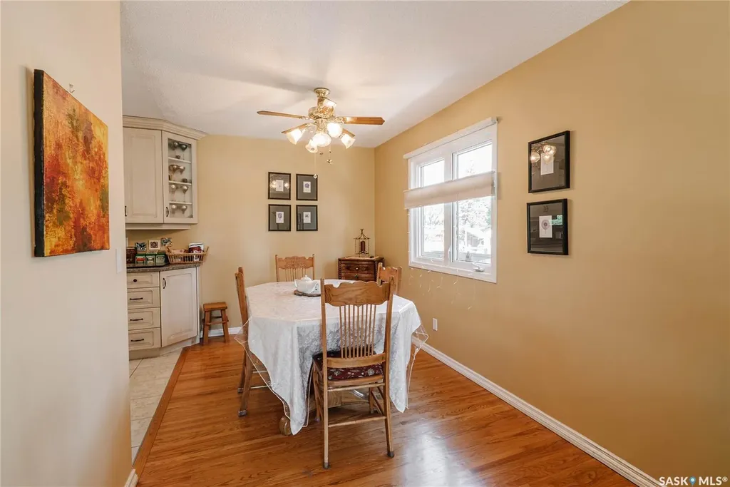 2704 Preston Avenue S Saskatoon SK S7J 2G6
