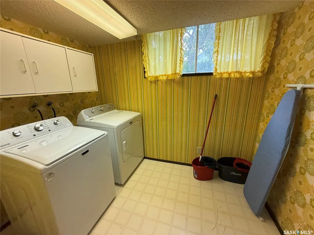514 Main Street SW Eston SK S0L 1A0