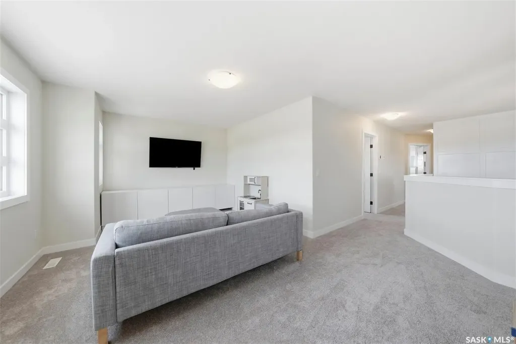 1339 Pringle Manor Saskatoon SK S7T 0S6
