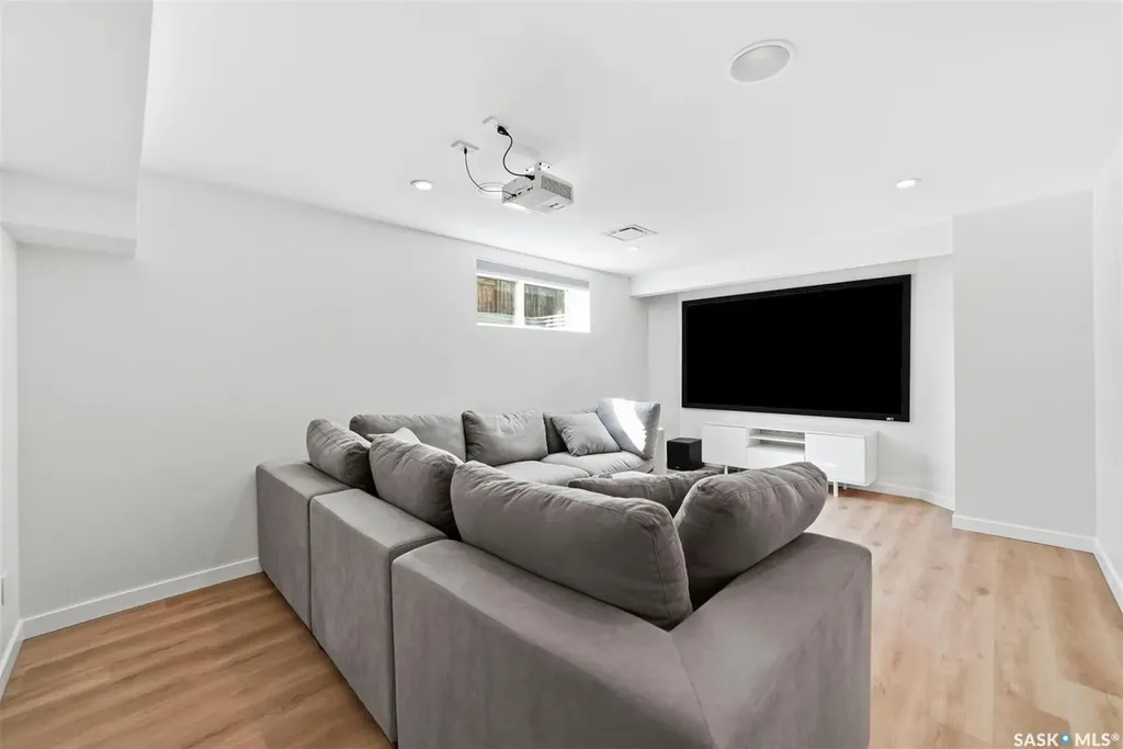 1339 Pringle Manor Saskatoon SK S7T 0S6