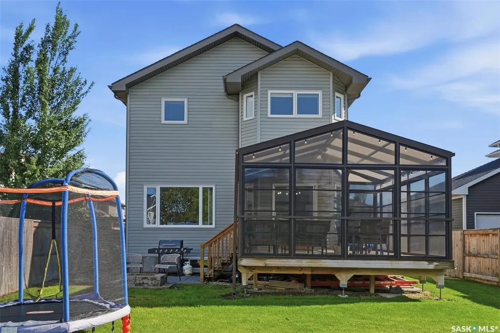 1339 Pringle Manor Saskatoon SK S7T 0S6