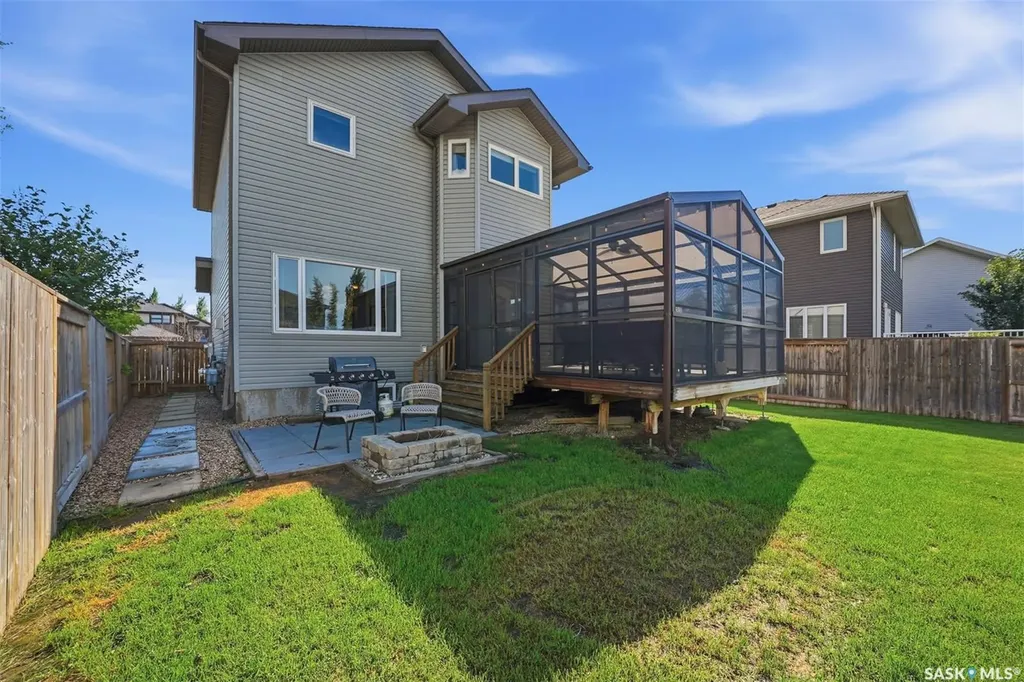 1339 Pringle Manor Saskatoon SK S7T 0S6