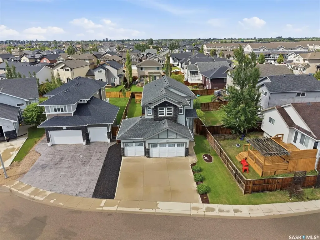 1339 Pringle Manor Saskatoon SK S7T 0S6