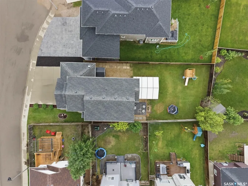 1339 Pringle Manor Saskatoon SK S7T 0S6