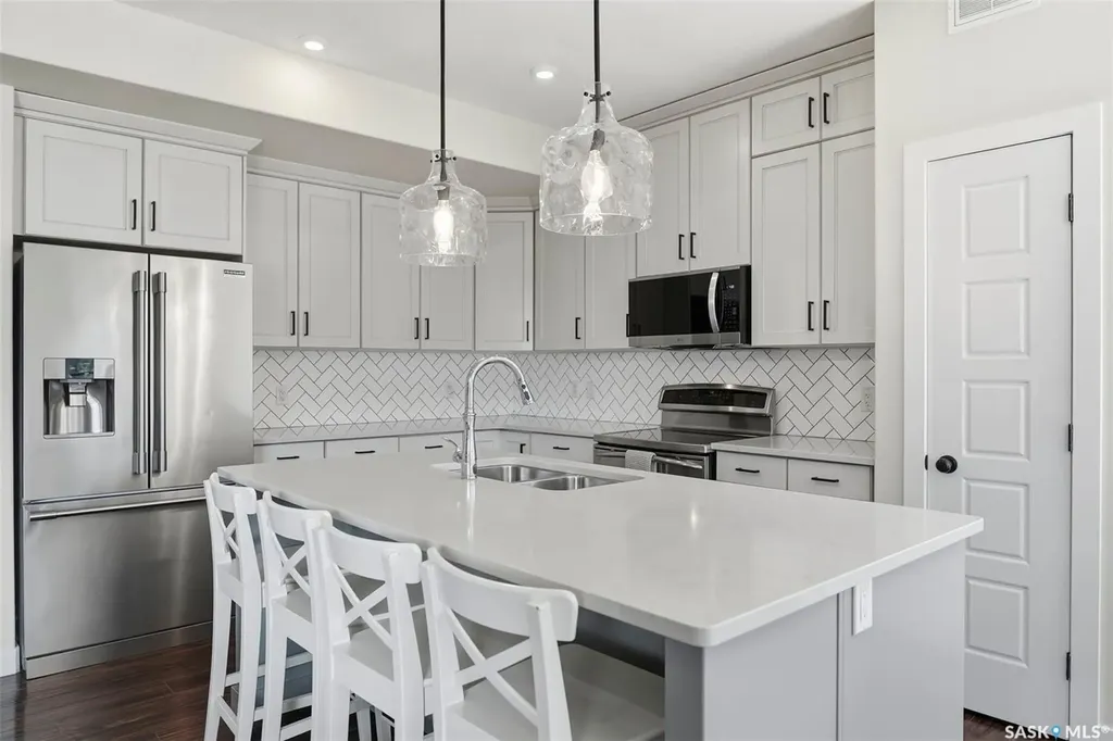 1339 Pringle Manor Saskatoon SK S7T 0S6