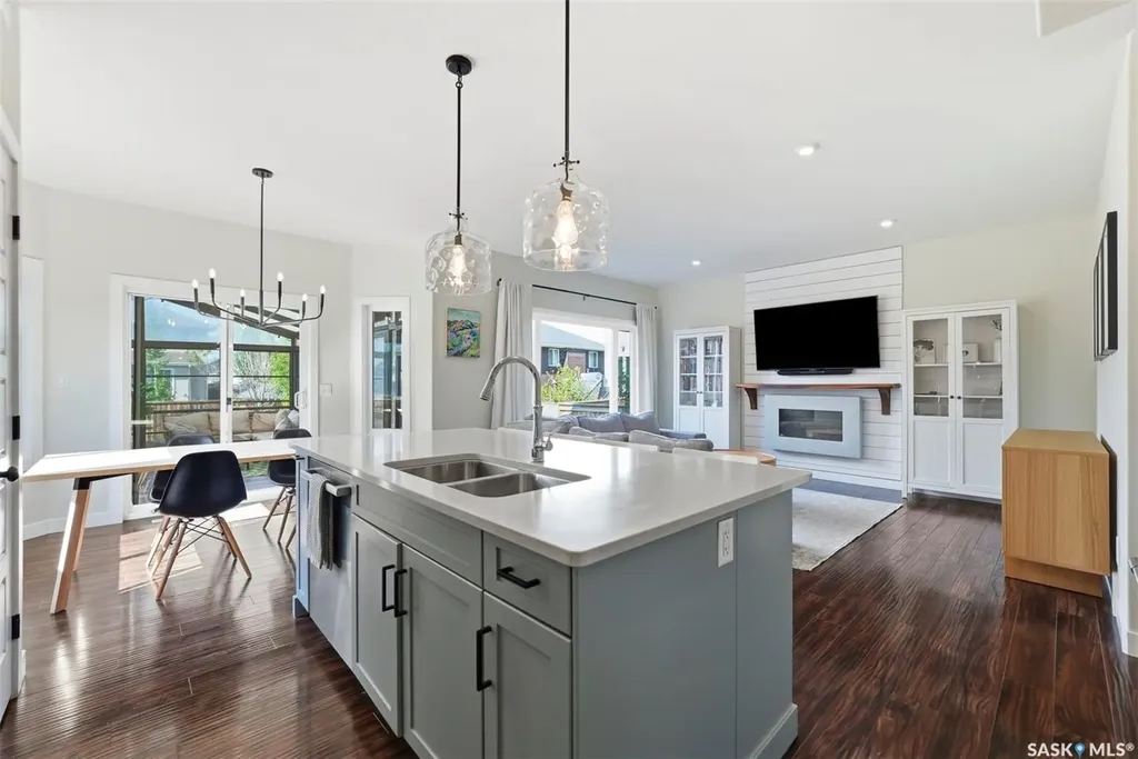 1339 Pringle Manor Saskatoon SK S7T 0S6