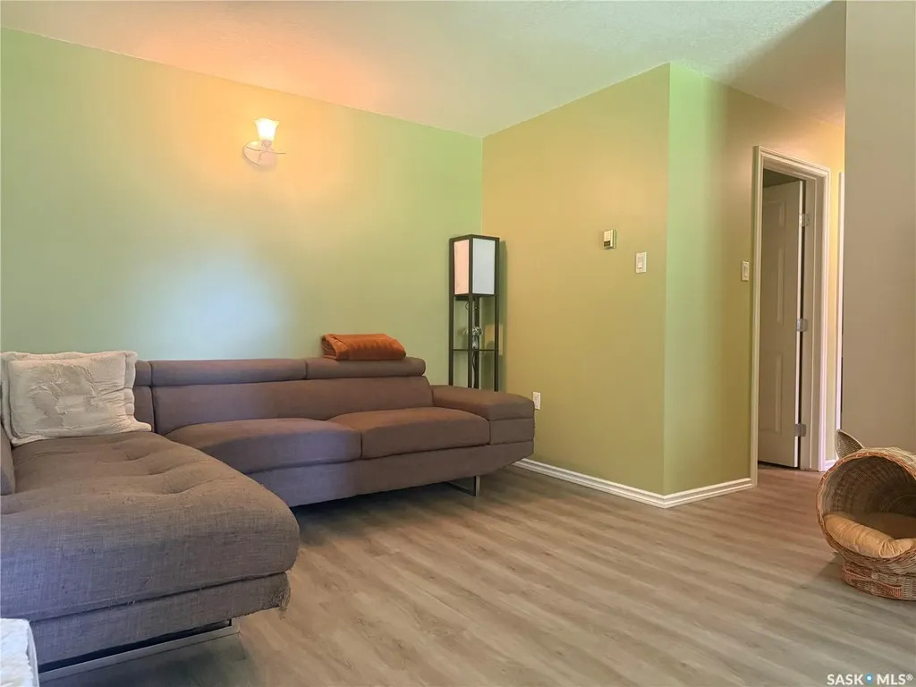 1350 Gordon Road Moose Jaw SK S6H 7R9