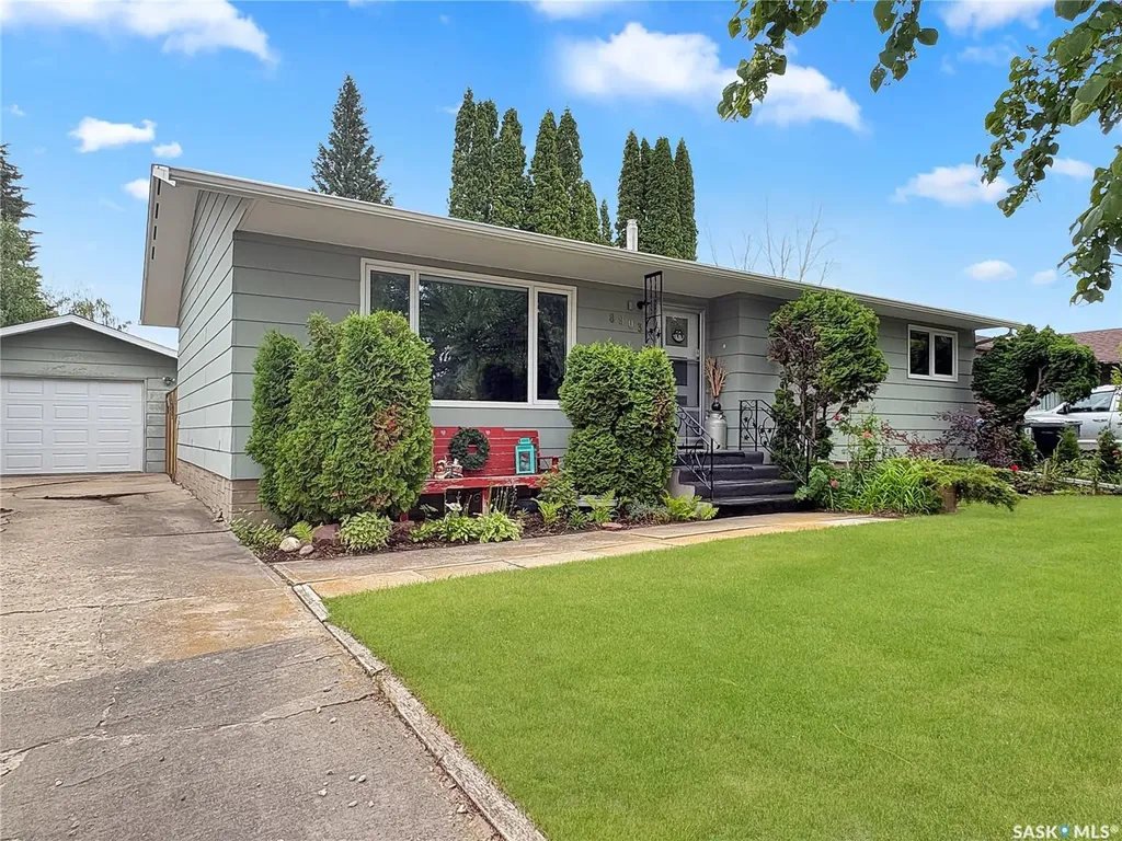 8903 Thomas Avenue North Battleford SK S9A 3H4