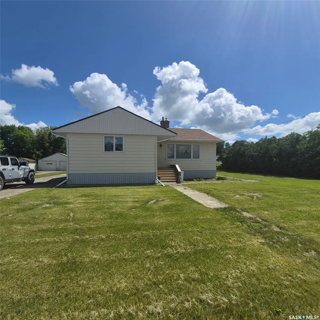 807 Pacific Street Grenfell SK S0G 2B0