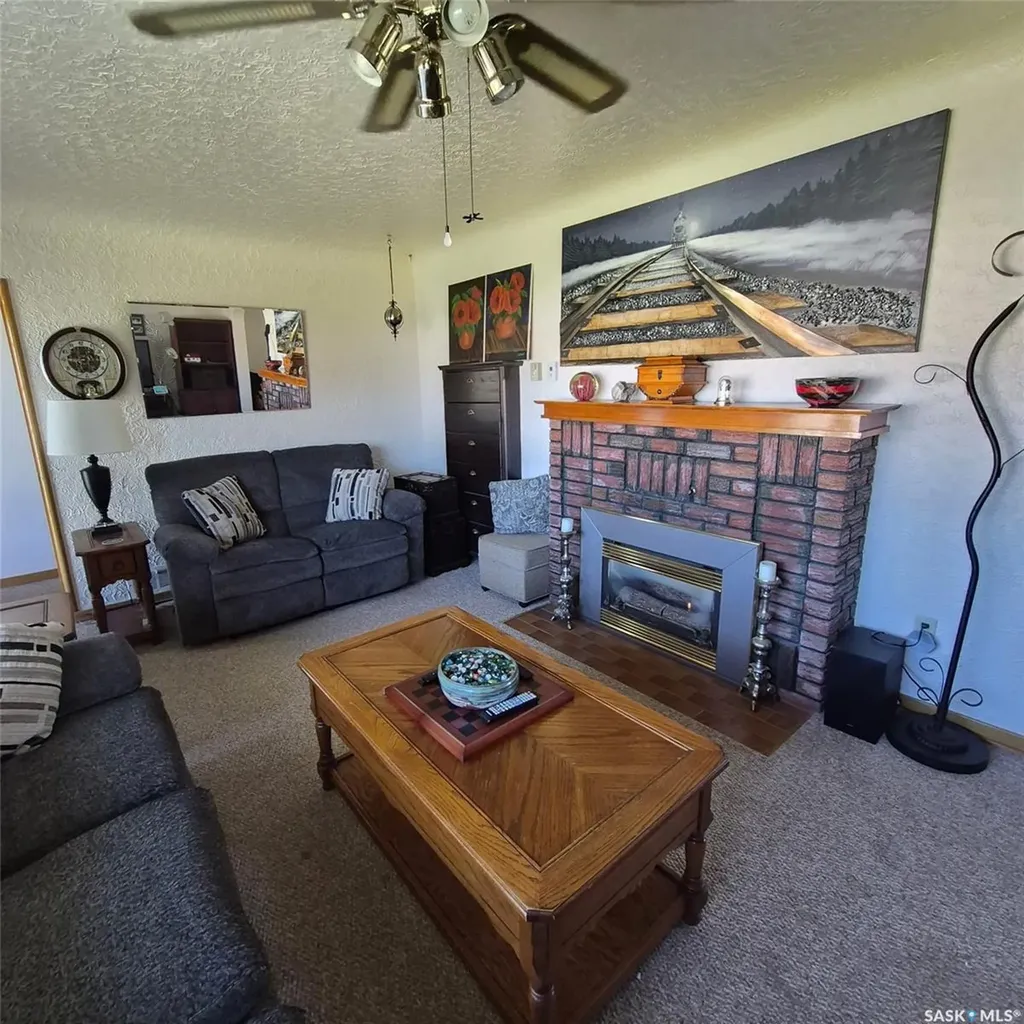 807 Pacific Street Grenfell SK S0G 2B0