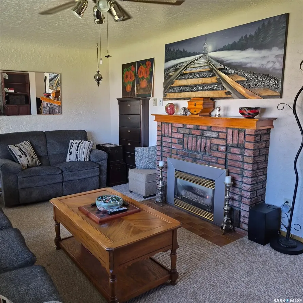 807 Pacific Street Grenfell SK S0G 2B0
