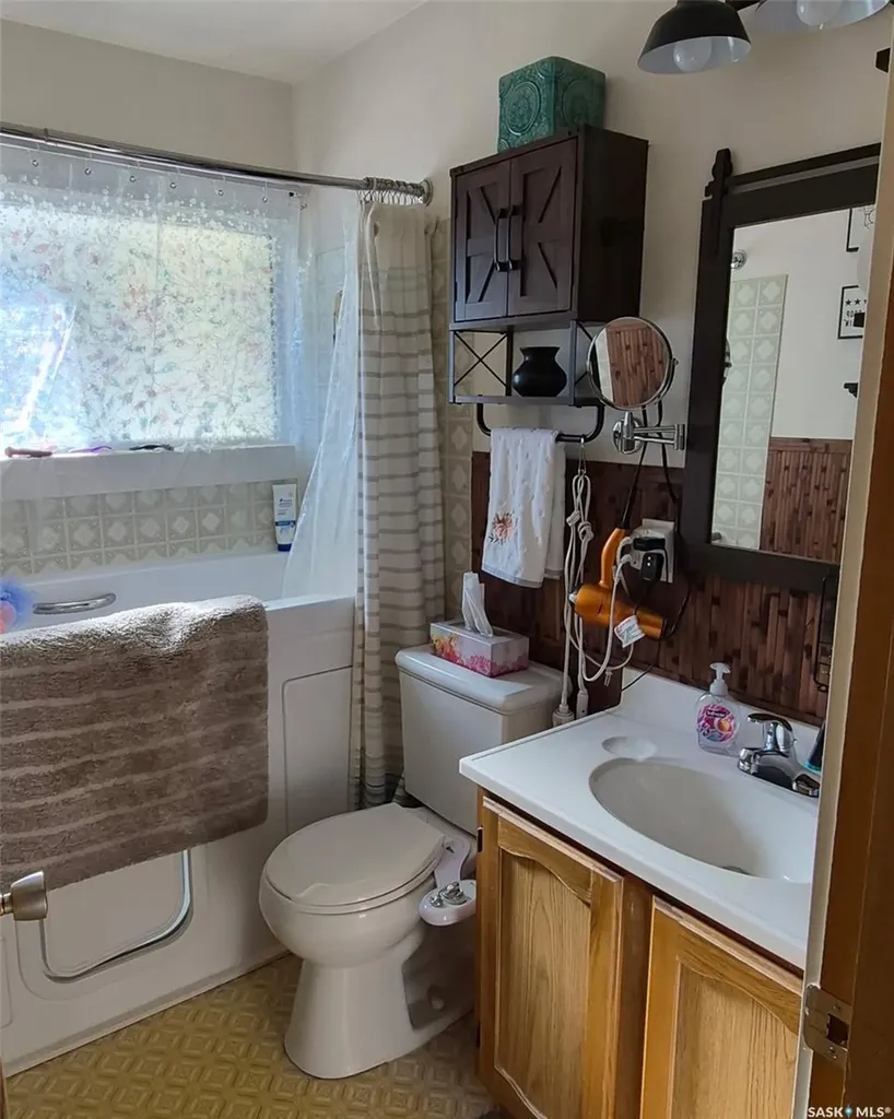 807 Pacific Street Grenfell SK S0G 2B0