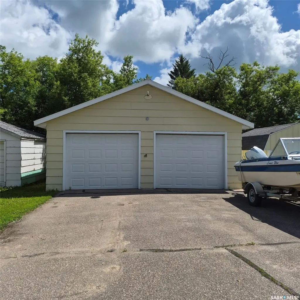 807 Pacific Street Grenfell SK S0G 2B0