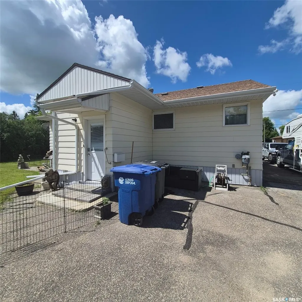 807 Pacific Street Grenfell SK S0G 2B0