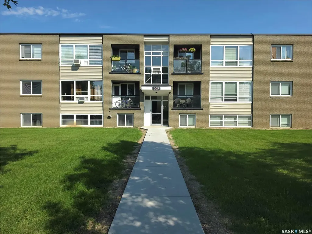 605 Wilson Crescent Saskatoon SK S7J 2M2