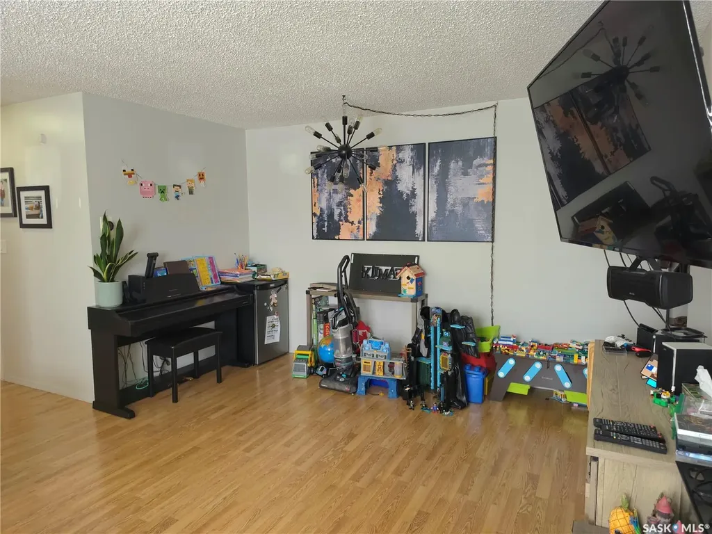 605 Wilson Crescent Saskatoon SK S7J 2M2