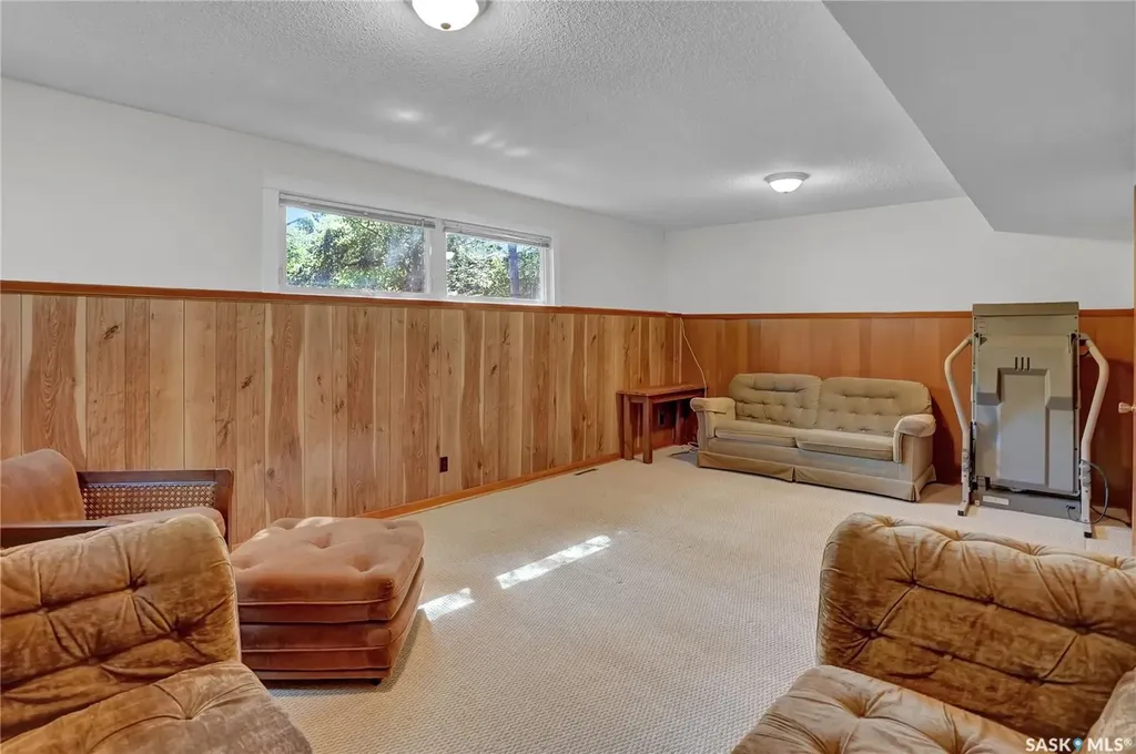 31 Massey Road Regina SK S4S 4M6