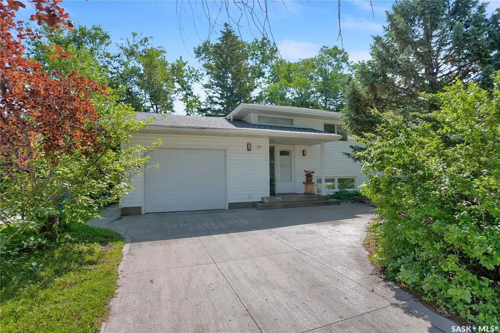 31 Massey Road Regina SK S4S 4M6