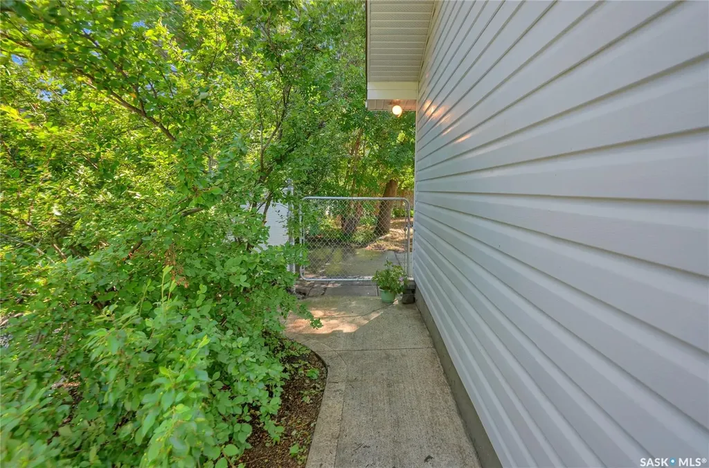 31 Massey Road Regina SK S4S 4M6