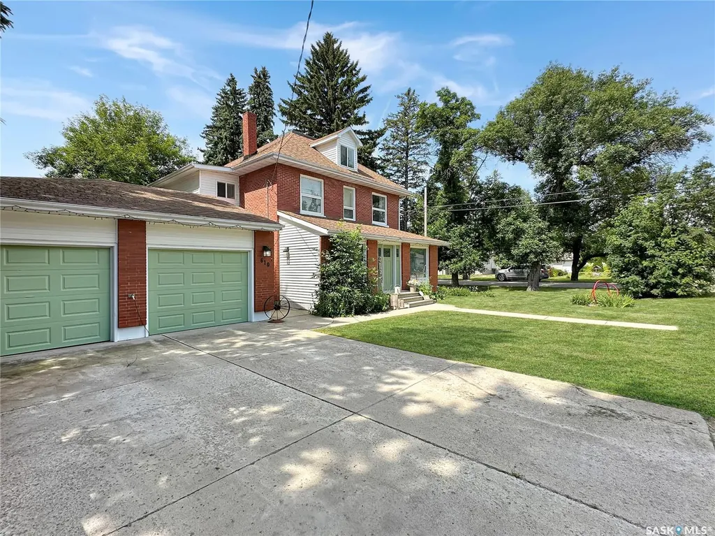 610 Boyle Street Indian Head SK S0G 2K0