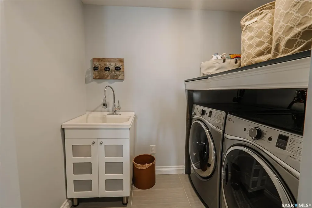 400 Stone Terrace Martensville SK S0K 0A2