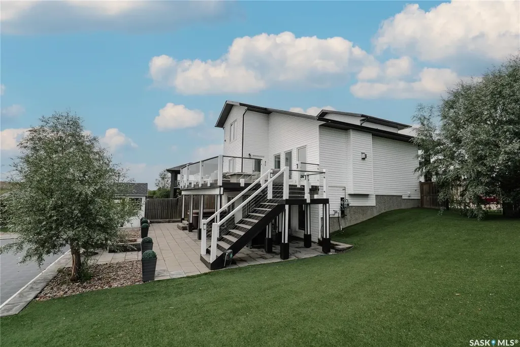 400 Stone Terrace Martensville SK S0K 0A2