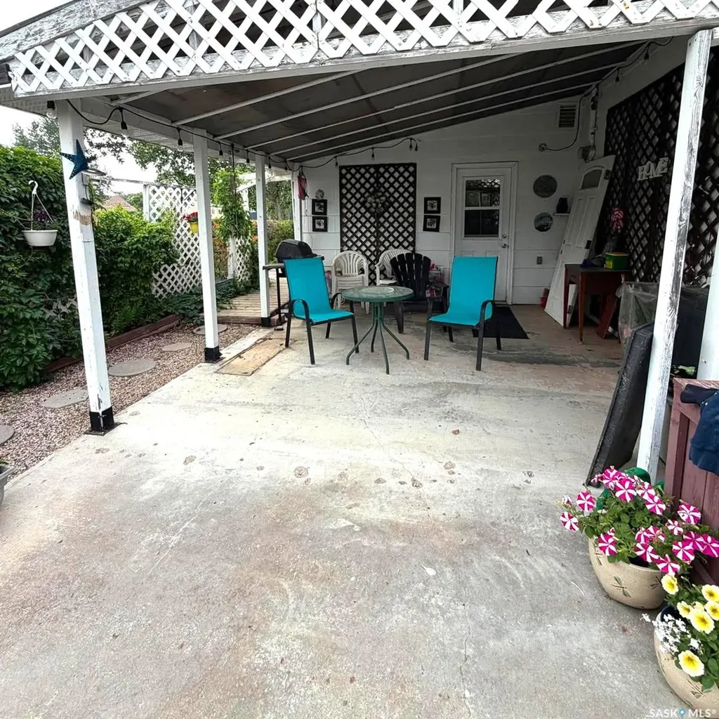 330 Coteau Street Milestone SK S0G 3L0