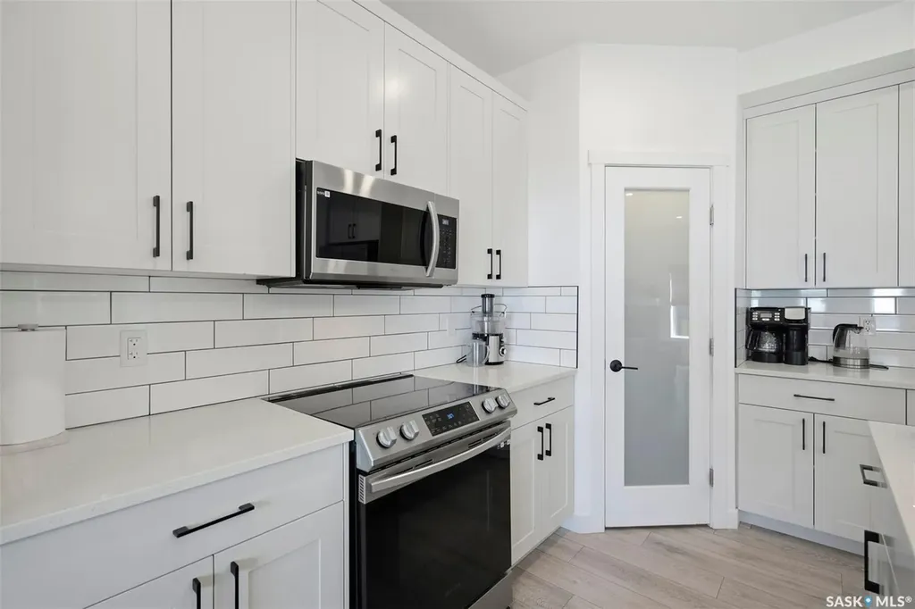 2435 Rosewood Drive Saskatoon SK S7V 0Z3