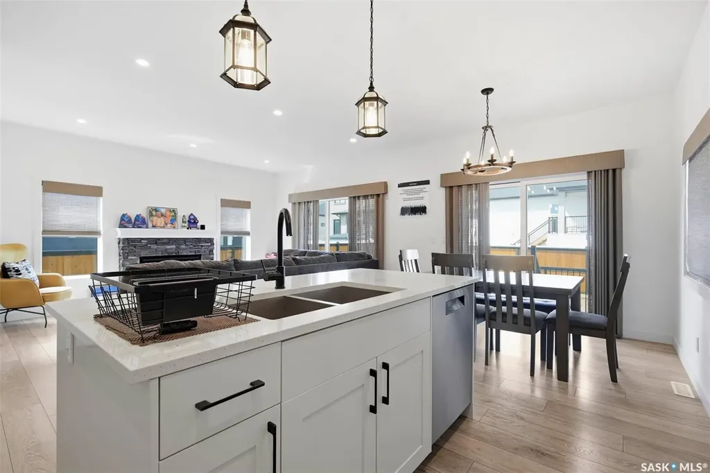 2435 Rosewood Drive Saskatoon SK S7V 0Z3