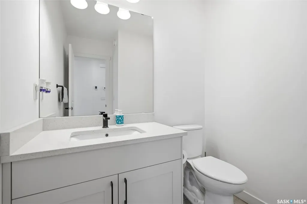 2435 Rosewood Drive Saskatoon SK S7V 0Z3