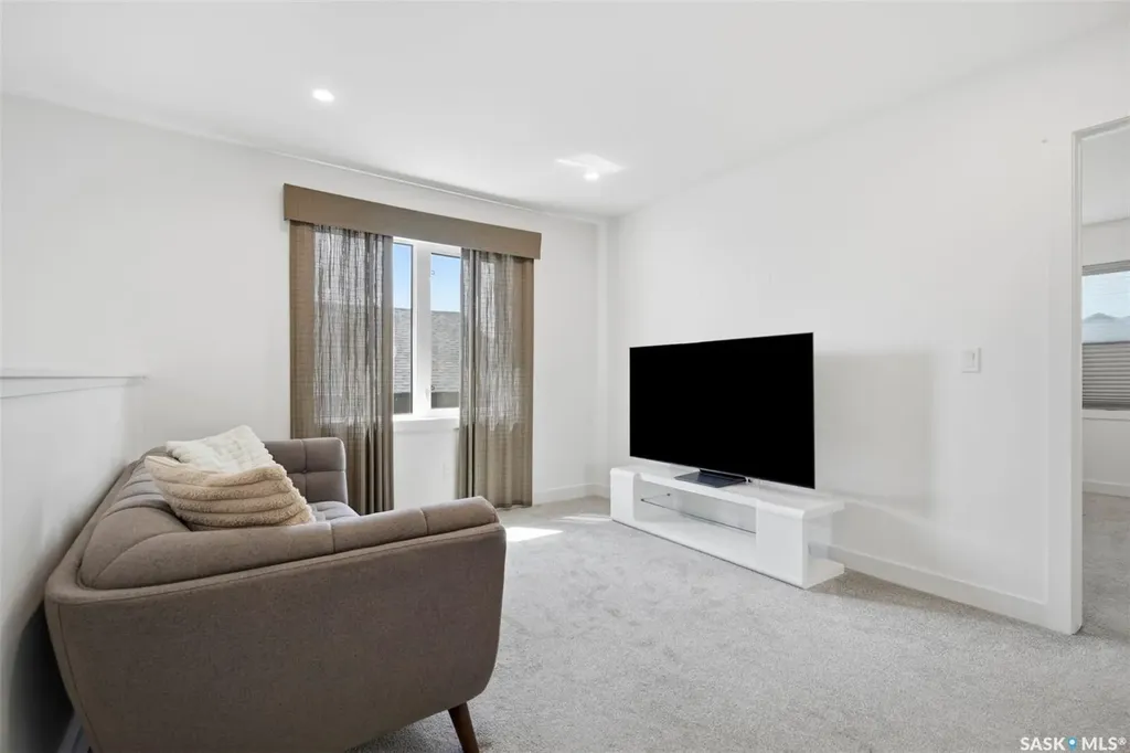2435 Rosewood Drive Saskatoon SK S7V 0Z3