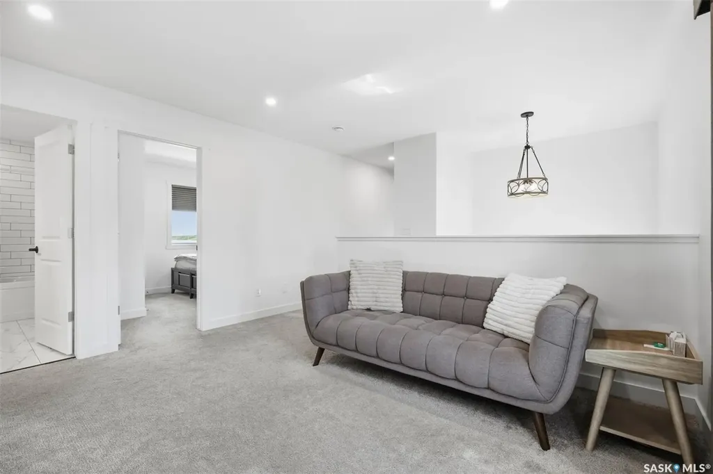 2435 Rosewood Drive Saskatoon SK S7V 0Z3