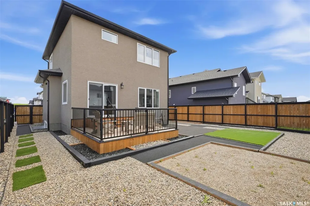 2435 Rosewood Drive Saskatoon SK S7V 0Z3