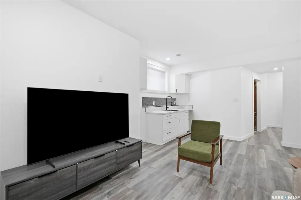 2435 Rosewood Drive Saskatoon SK S7V 0Z3
