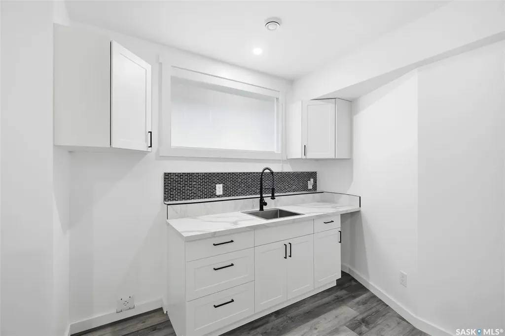 2435 Rosewood Drive Saskatoon SK S7V 0Z3