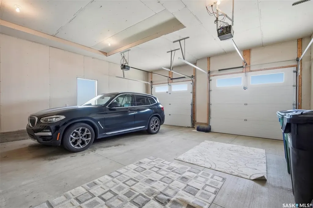 2435 Rosewood Drive Saskatoon SK S7V 0Z3