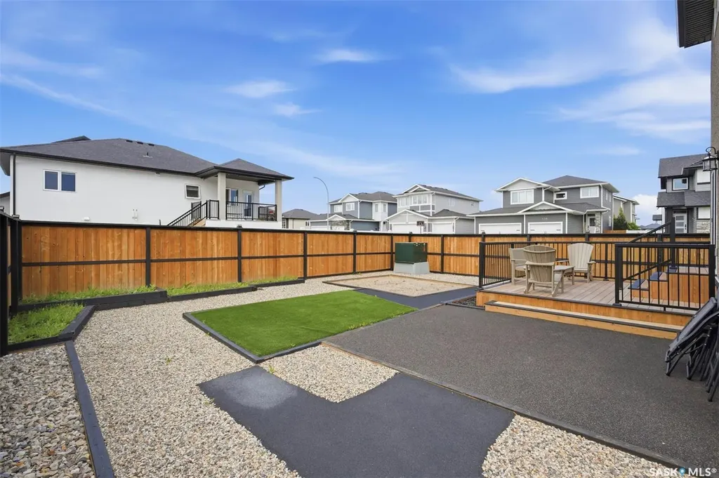 2435 Rosewood Drive Saskatoon SK S7V 0Z3