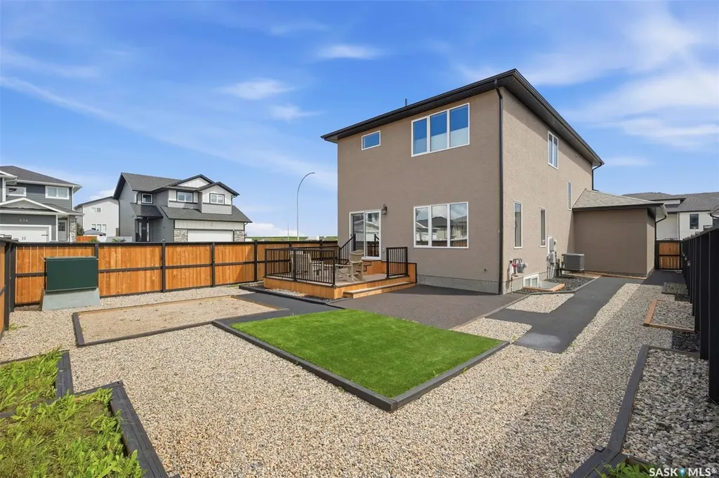 2435 Rosewood Drive Saskatoon SK S7V 0Z3