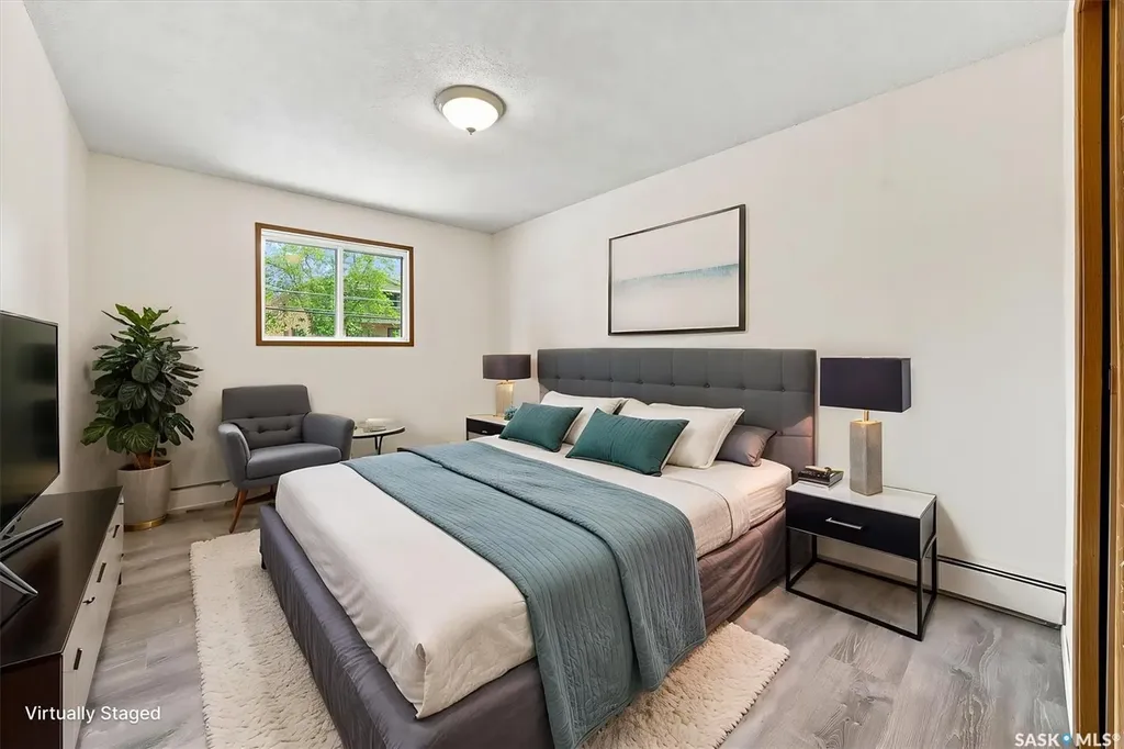 536 4th Avenue N Saskatoon SK S7K 2M7