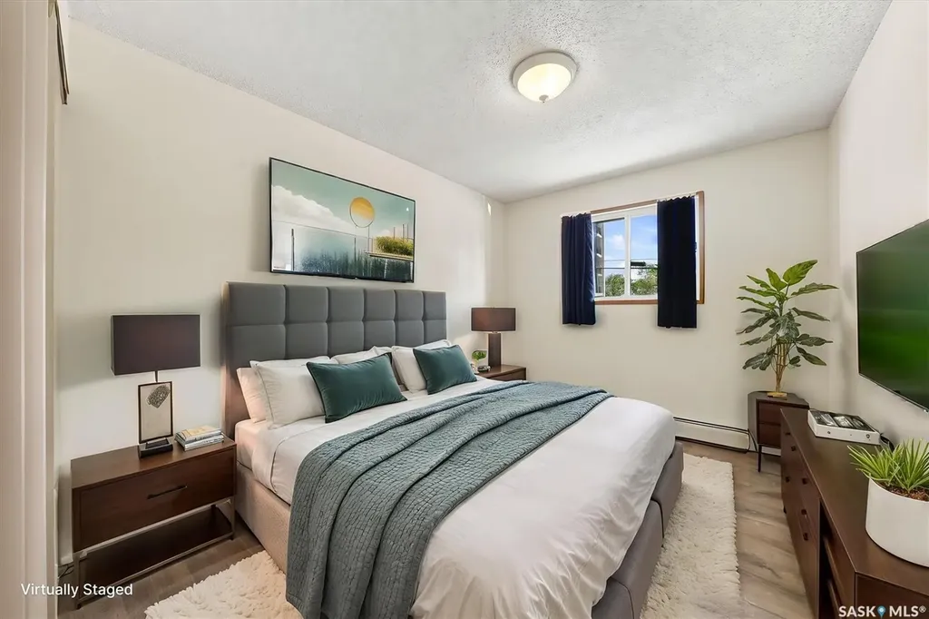 536 4th Avenue N Saskatoon SK S7K 2M7