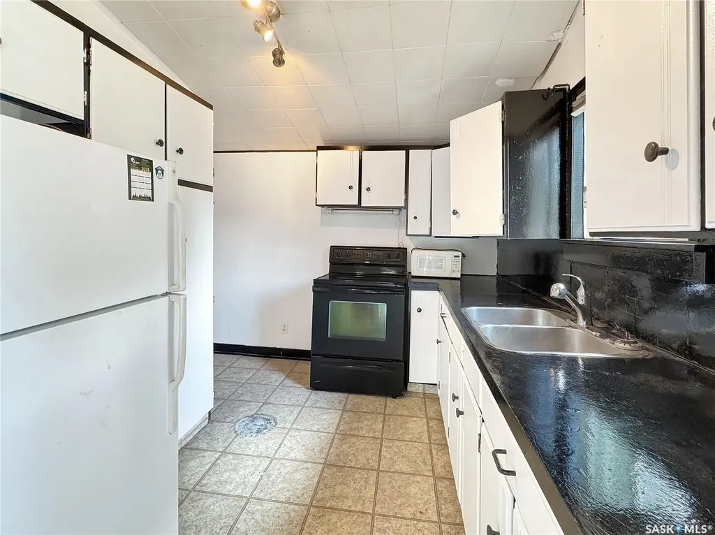 312 2nd Street W Wilkie SK S0K 4W0
