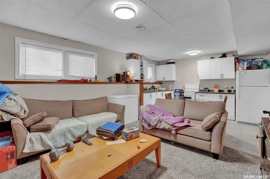 1409 Rothwell Street Regina SK S4N 2B4