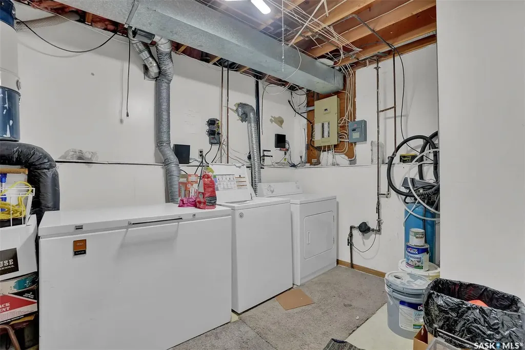 1409 Rothwell Street Regina SK S4N 2B4