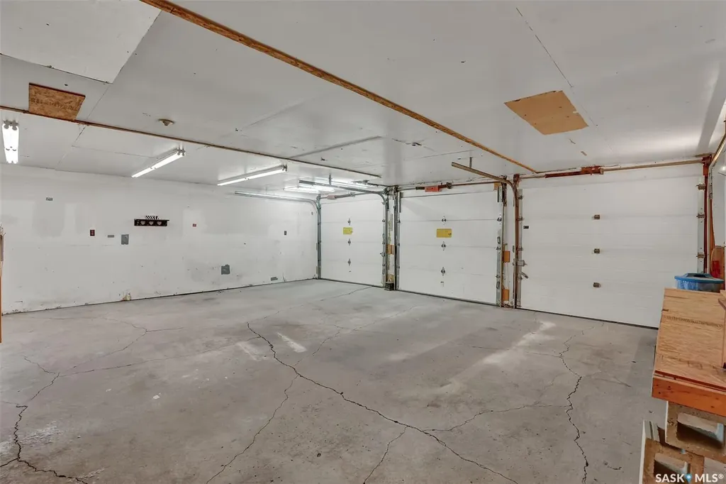 1409 Rothwell Street Regina SK S4N 2B4