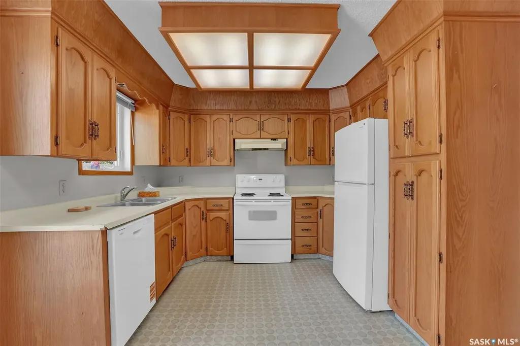 1409 Rothwell Street Regina SK S4N 2B4