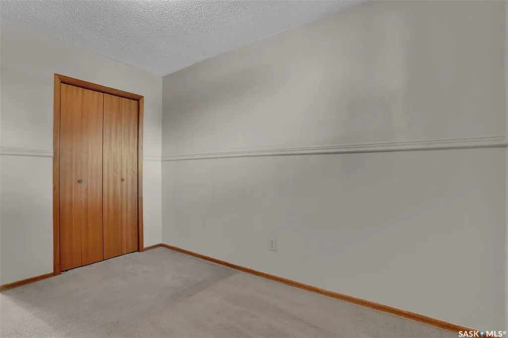 1409 Rothwell Street Regina SK S4N 2B4