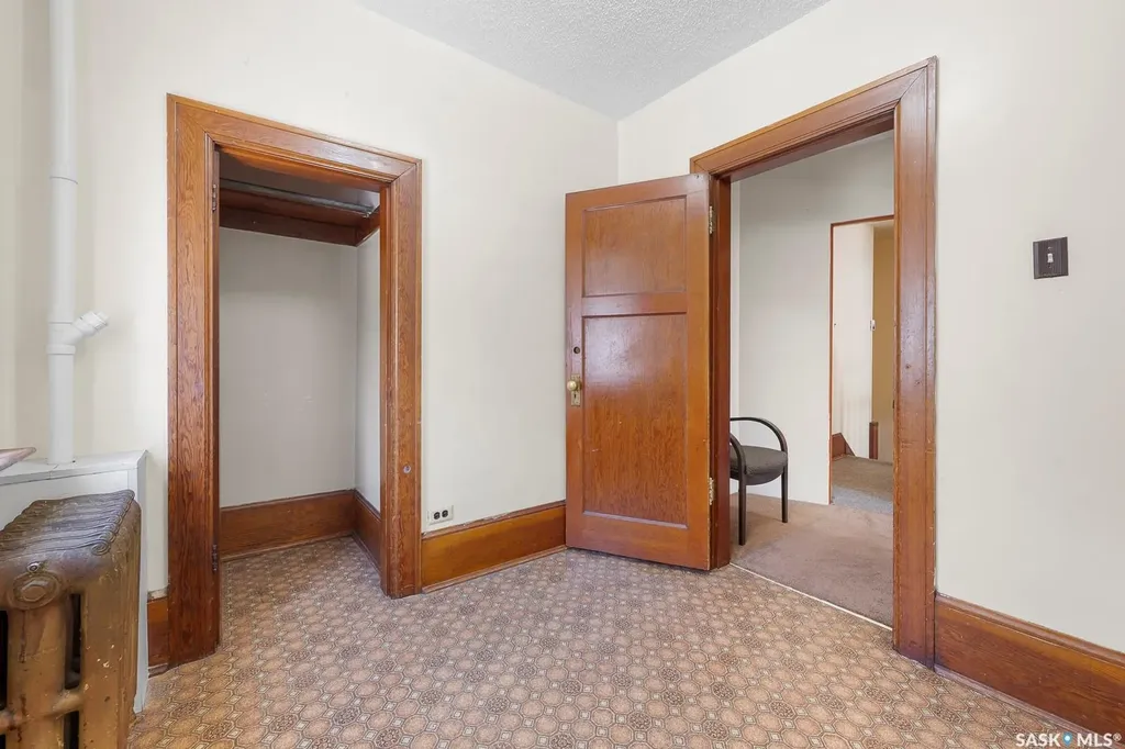 1875 Ottawa Street Regina SK S4P 1P5