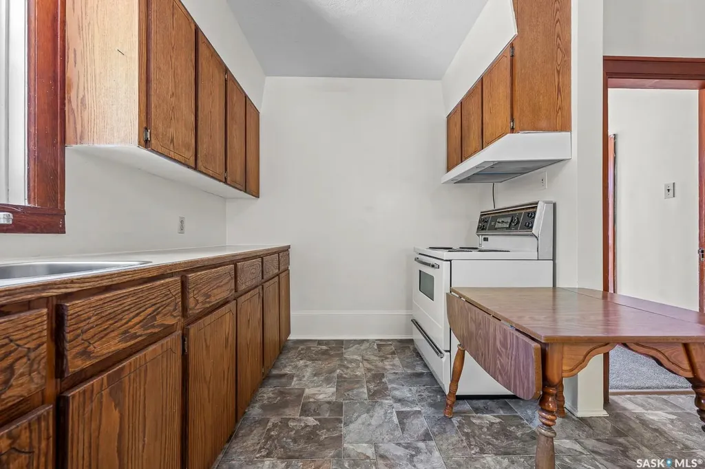 1875 Ottawa Street Regina SK S4P 1P5