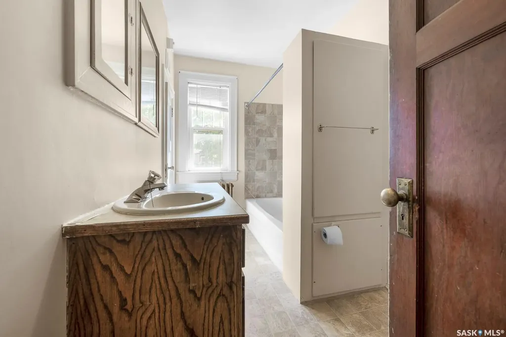 1875 Ottawa Street Regina SK S4P 1P5