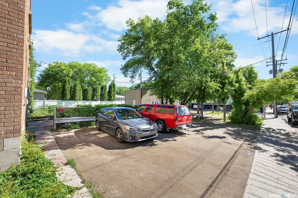 1875 Ottawa Street Regina SK S4P 1P5